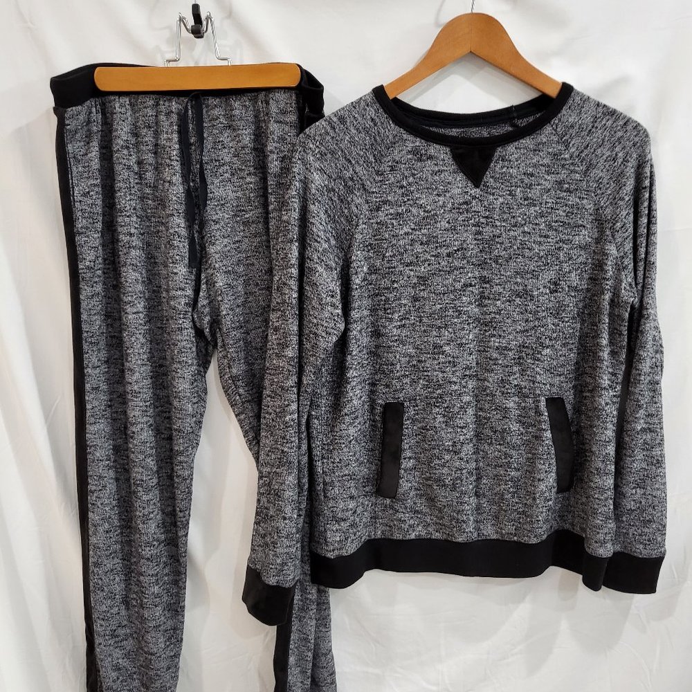 Ladies cozy lounge set